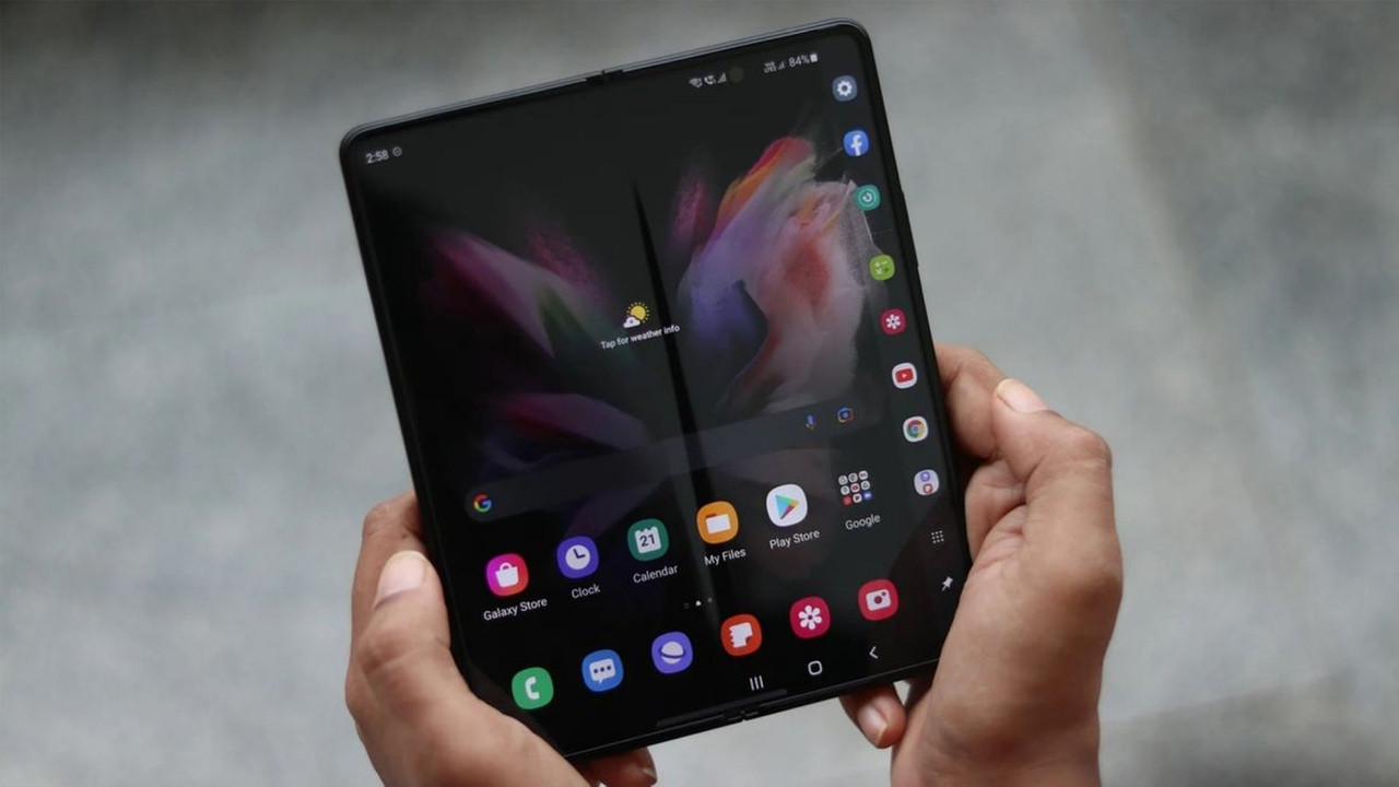 Samsung Galaxy Z Fold 4’te Pil Artışı Beklenmiyor