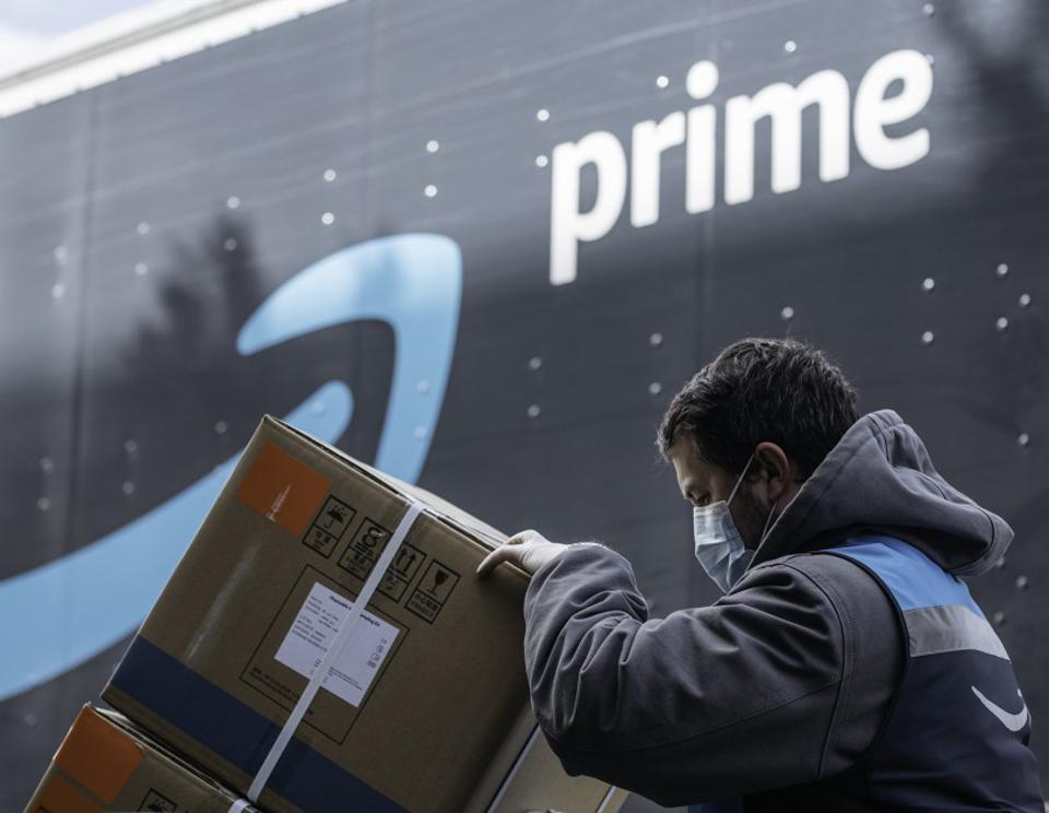 Amazon, İşçiler İçin Ücretli COVID-19 İzin Politikasını Sonlandırıyor