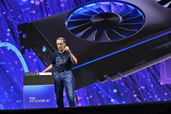 Intel 13. Nesil Intel Core İşlemcilerini Piyasaya Sürdü