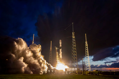 SpaceX’in Yılın İlk Lansmanının 114 Uyduyu Yörüngeye Oturtmasını İzleyin
