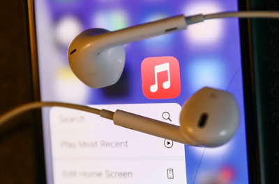 İOS’taki Apple Music Hatasının, Çalma Listelerini Karıştırdığı Bildiriliyor