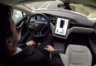 Tesla’nın Autopilot sistemi güvenlik sicili nedeniyle yeniden eleştirilerin hedefi oluyor 