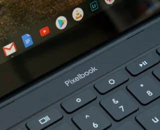 Yerleşik bir Asistan düğmesine sahip gizemli yeni Chromebook ortaya çıktı