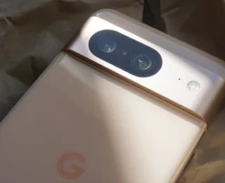 Büyük Google Pixel 9 sızıntısı yeni tasarımın ipuçlarını veriyor ve Pro XL modelini işaret ediyor