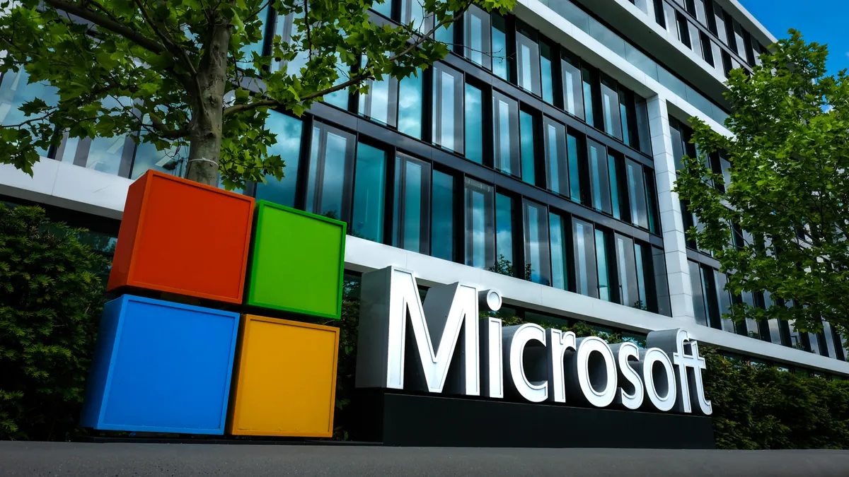 Microsoft son siber saldırıların ardından güvenlik şeflerine yenilerini ekledi