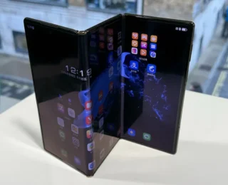 Samsung Tri-Fold Telefonunda Üç Pili Olan Tasarım Sızdı