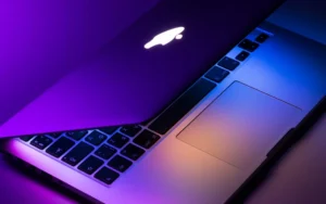 M5 MacBook Pro, OLED Model Beklerken Daha Akıllıca Bir Yükseltme Olabilir