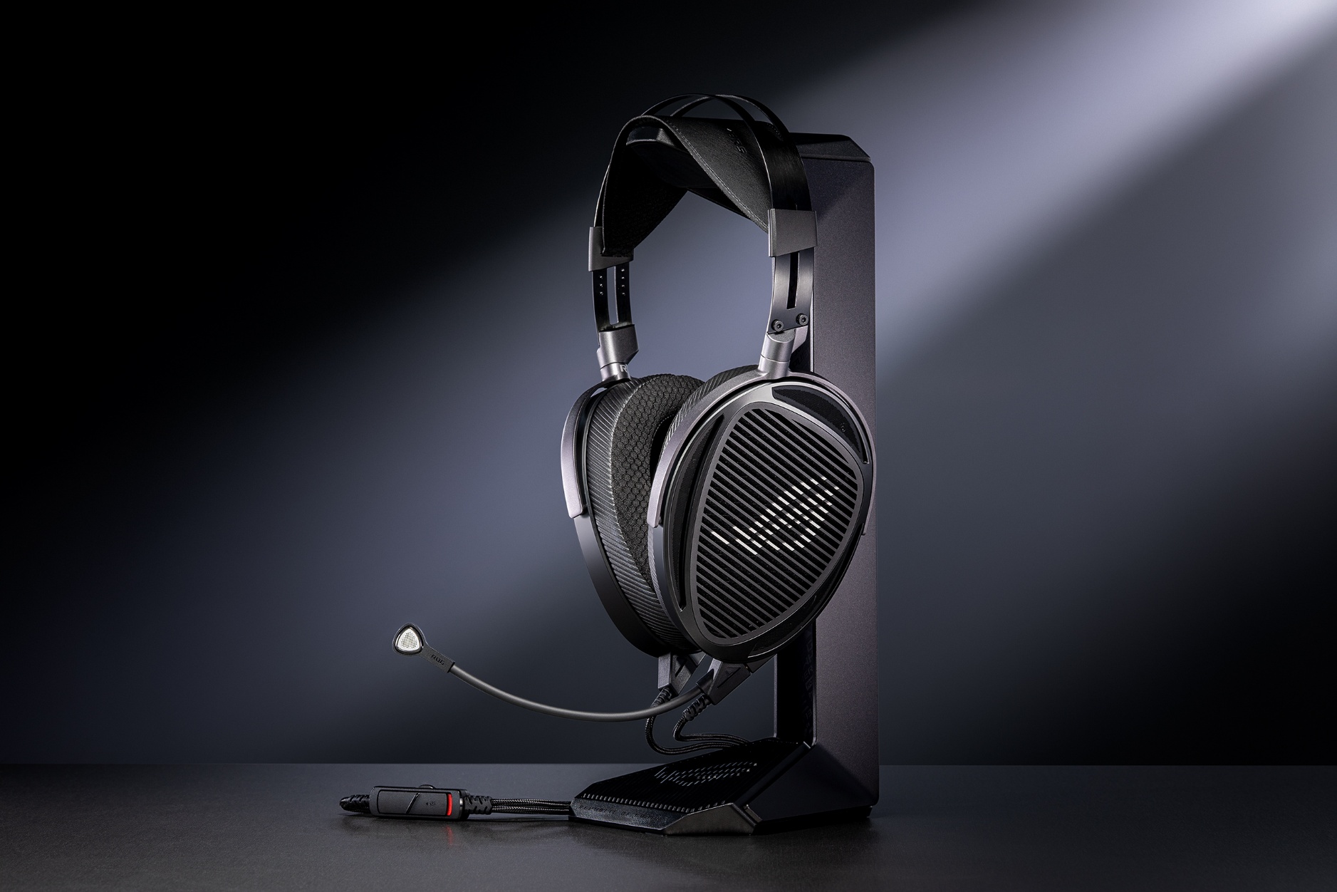 ASUS Republic of Gamers, ROG Kithara kulaklığı duyurdu