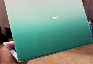 Yeni Windows 11 dizüstü, Apple’a rakip olarak öne çıkıyor