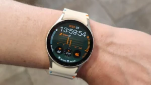 Samsung Galaxy Watch’a sakatlık riskini azaltabilecek yeni özellik gelebilir