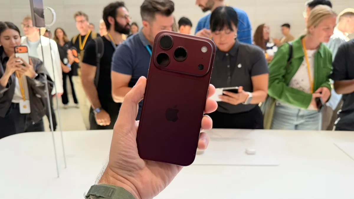 iPhone 18 Pro Max’in dev batarya artışı ortaya çıktı